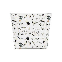 Load image into Gallery viewer, Ciconia Cotton Pouch Bag
