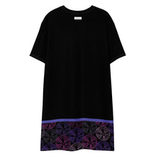 Load image into Gallery viewer, Urchins T-shirt dress
