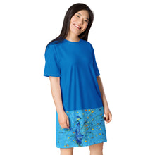 Load image into Gallery viewer, Peacock T-shirt dress
