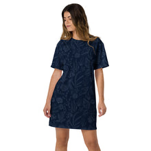 Load image into Gallery viewer, Seashells T-shirt dress
